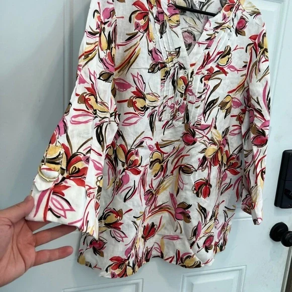 JM COLLECTION In full bloom Floral 100% Linen NWT Ladies Shirt - Picture 4 of 8